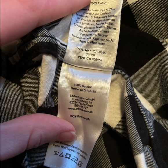 Eddie Bauer Button Down Long Sleeve Flannel - Picture 12 of 13